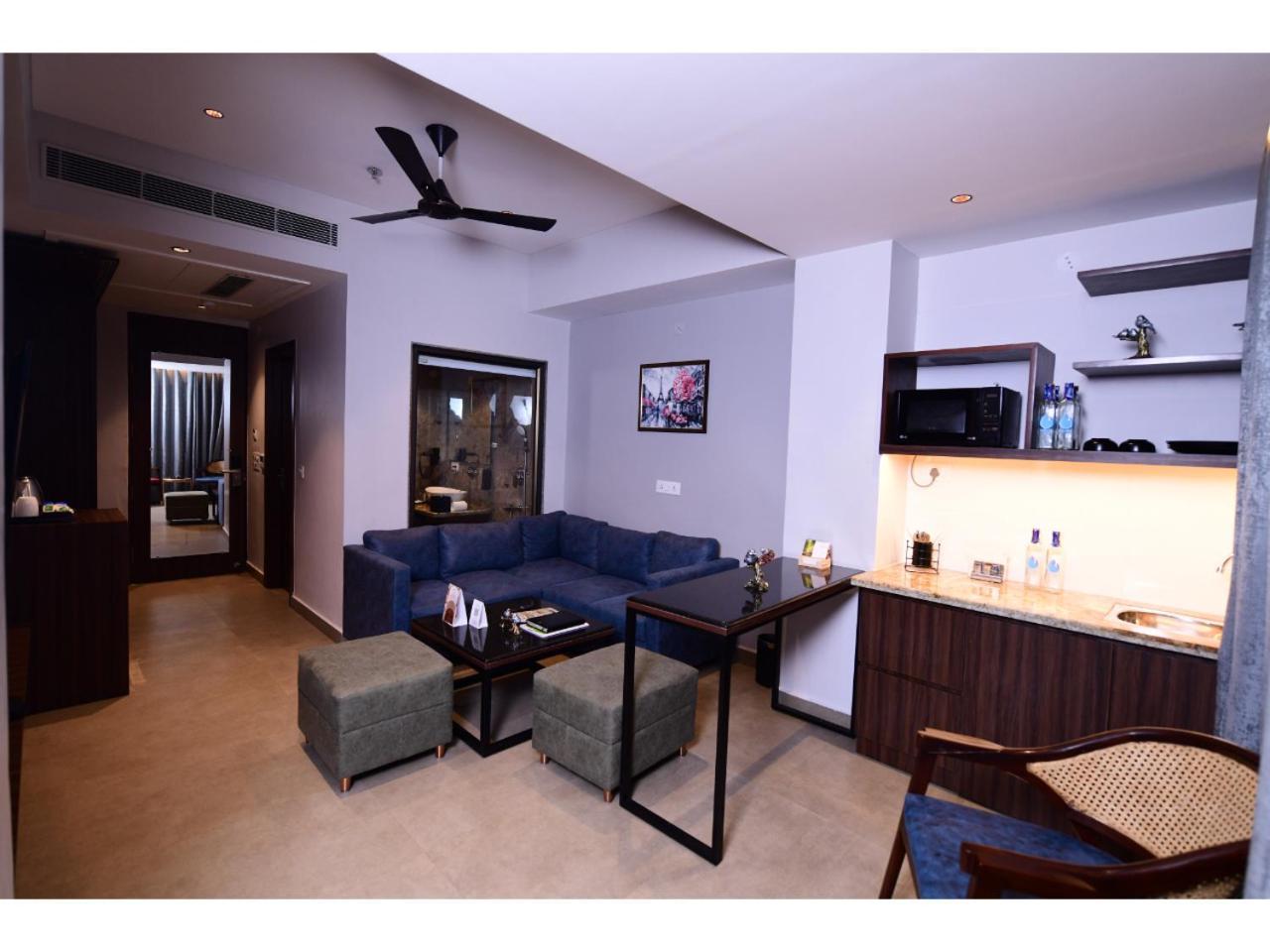 Belvedere Suites เกรทเตอร์นอยดา ภายนอก รูปภาพ