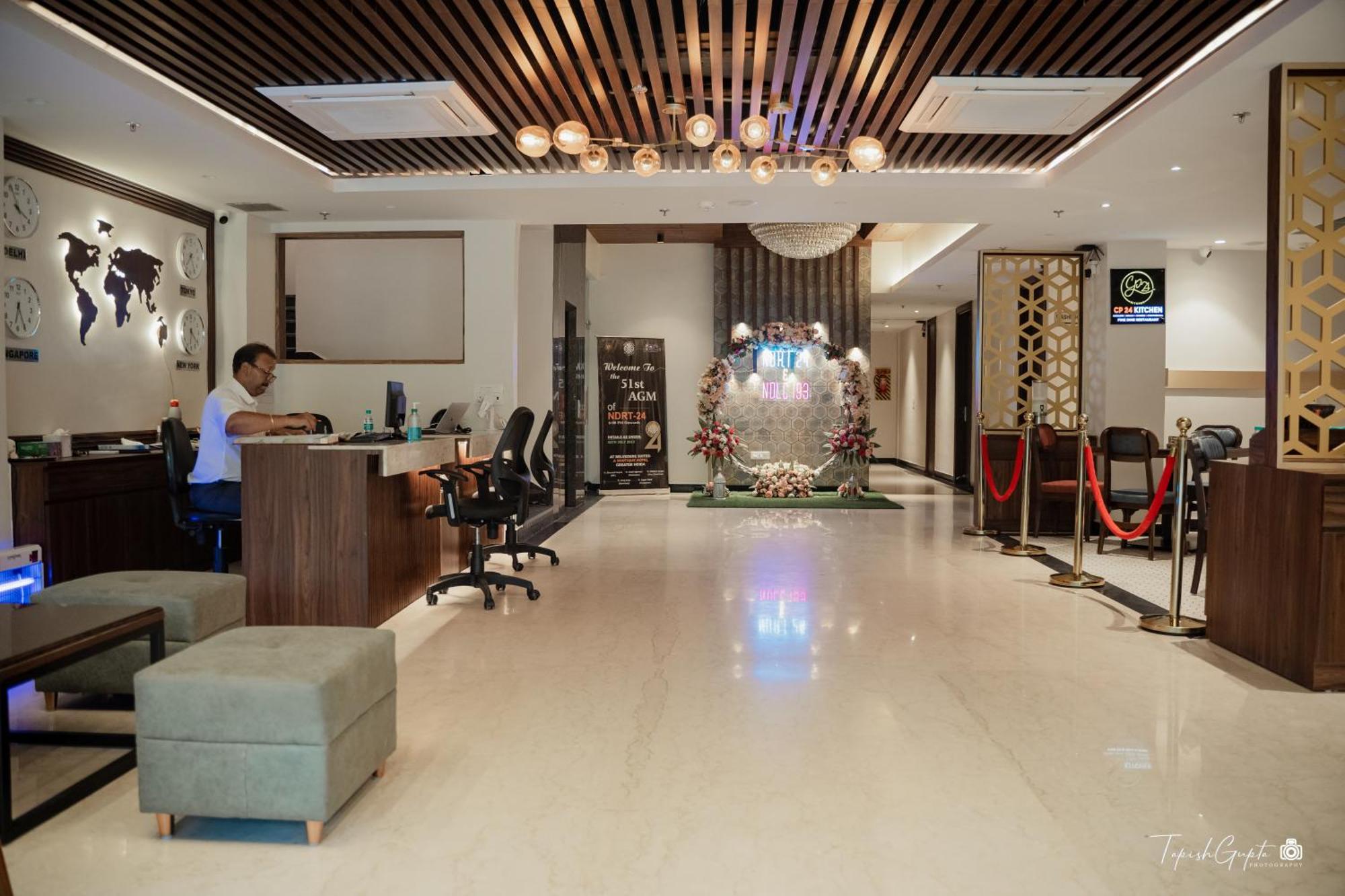 Belvedere Suites เกรทเตอร์นอยดา ภายนอก รูปภาพ