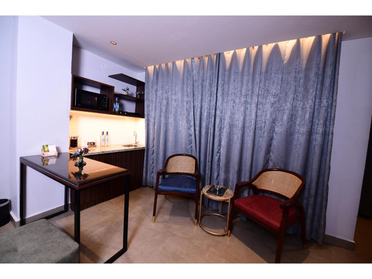 Belvedere Suites เกรทเตอร์นอยดา ภายนอก รูปภาพ