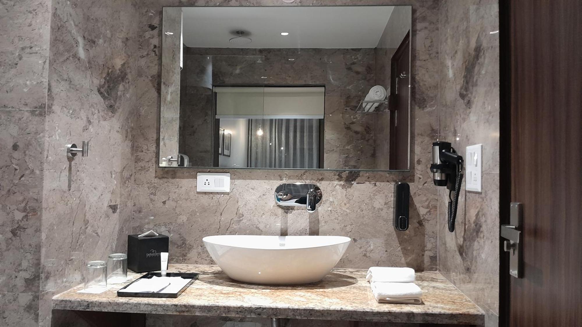 Belvedere Suites เกรทเตอร์นอยดา ภายนอก รูปภาพ