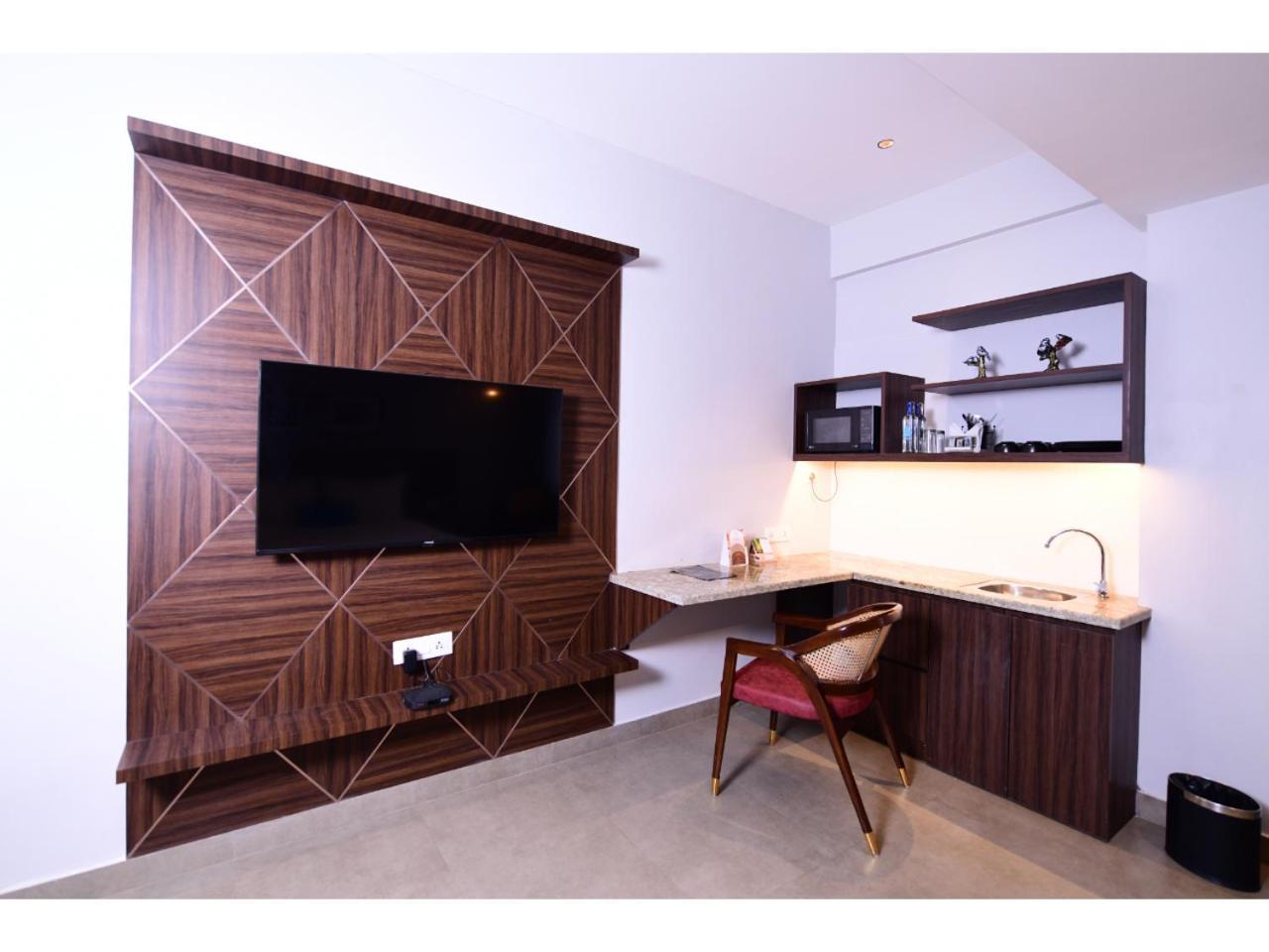 Belvedere Suites เกรทเตอร์นอยดา ภายนอก รูปภาพ