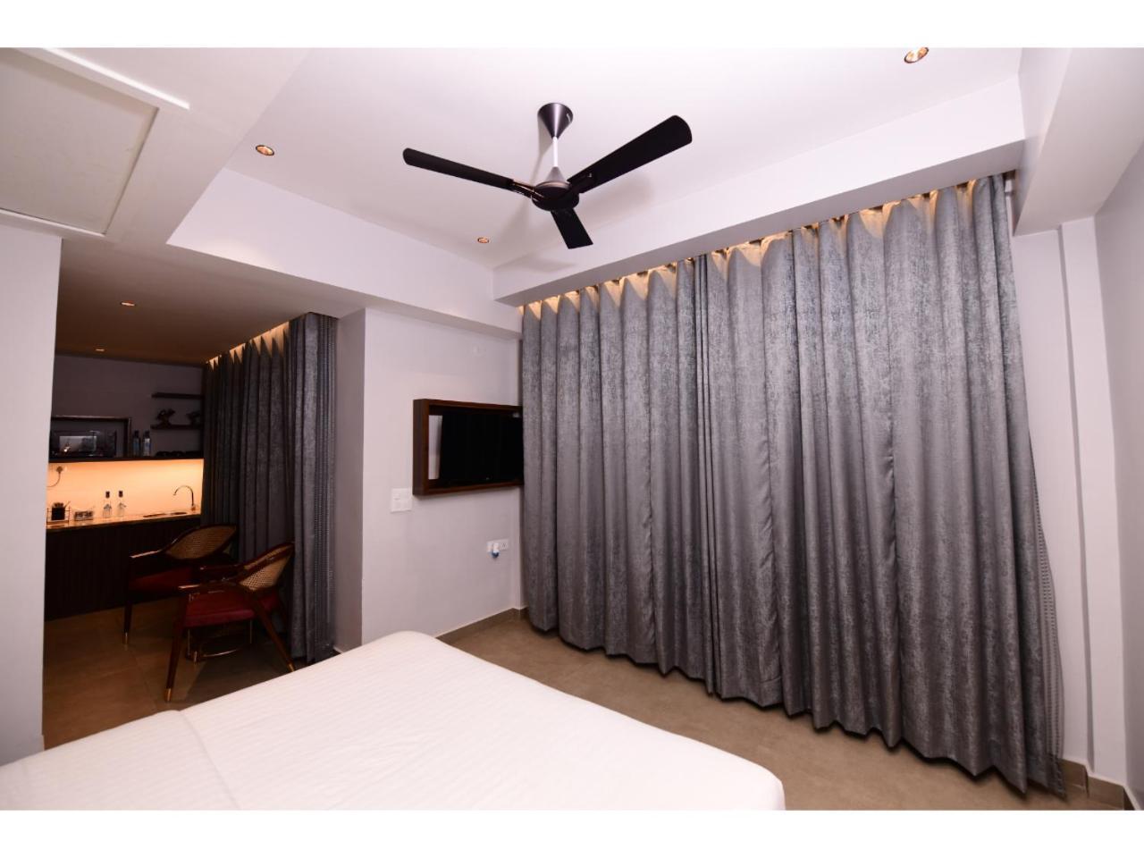 Belvedere Suites เกรทเตอร์นอยดา ภายนอก รูปภาพ