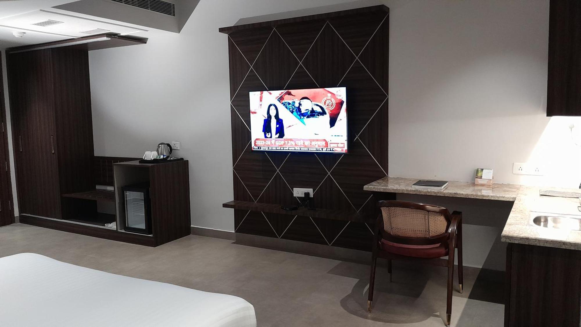 Belvedere Suites เกรทเตอร์นอยดา ภายนอก รูปภาพ
